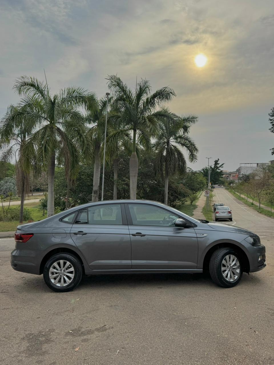 VIRTUS COMFORTLINE TSI COMPLETO — ÚNICO DONO • Baixíssimo KM 