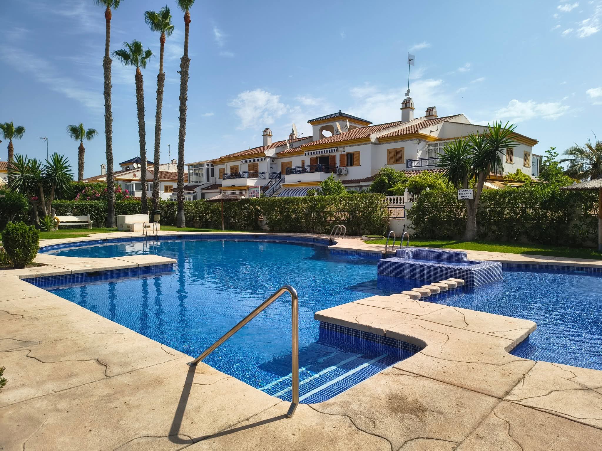 Location bungalow Mil Palmeras