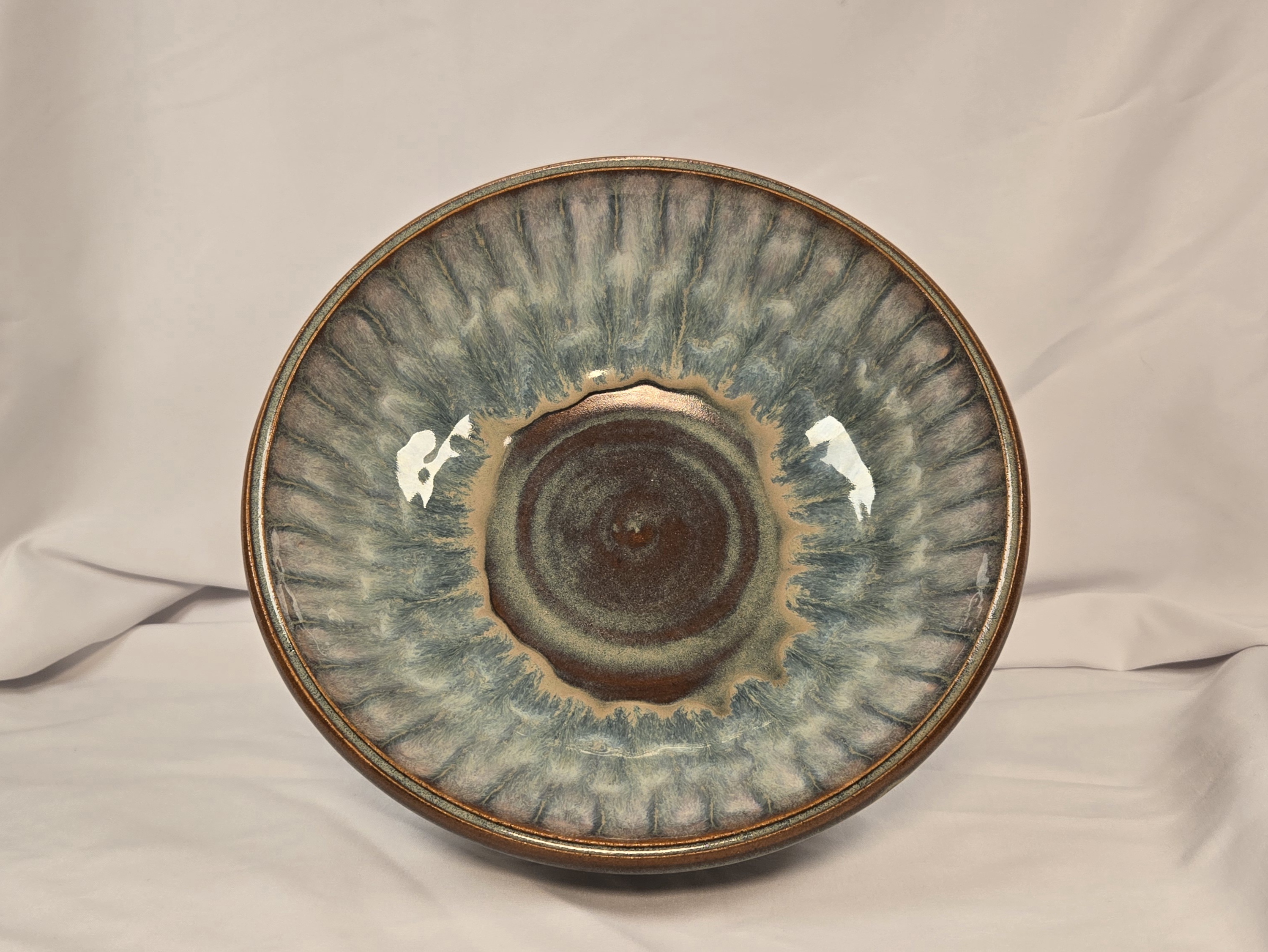 Notched bowl