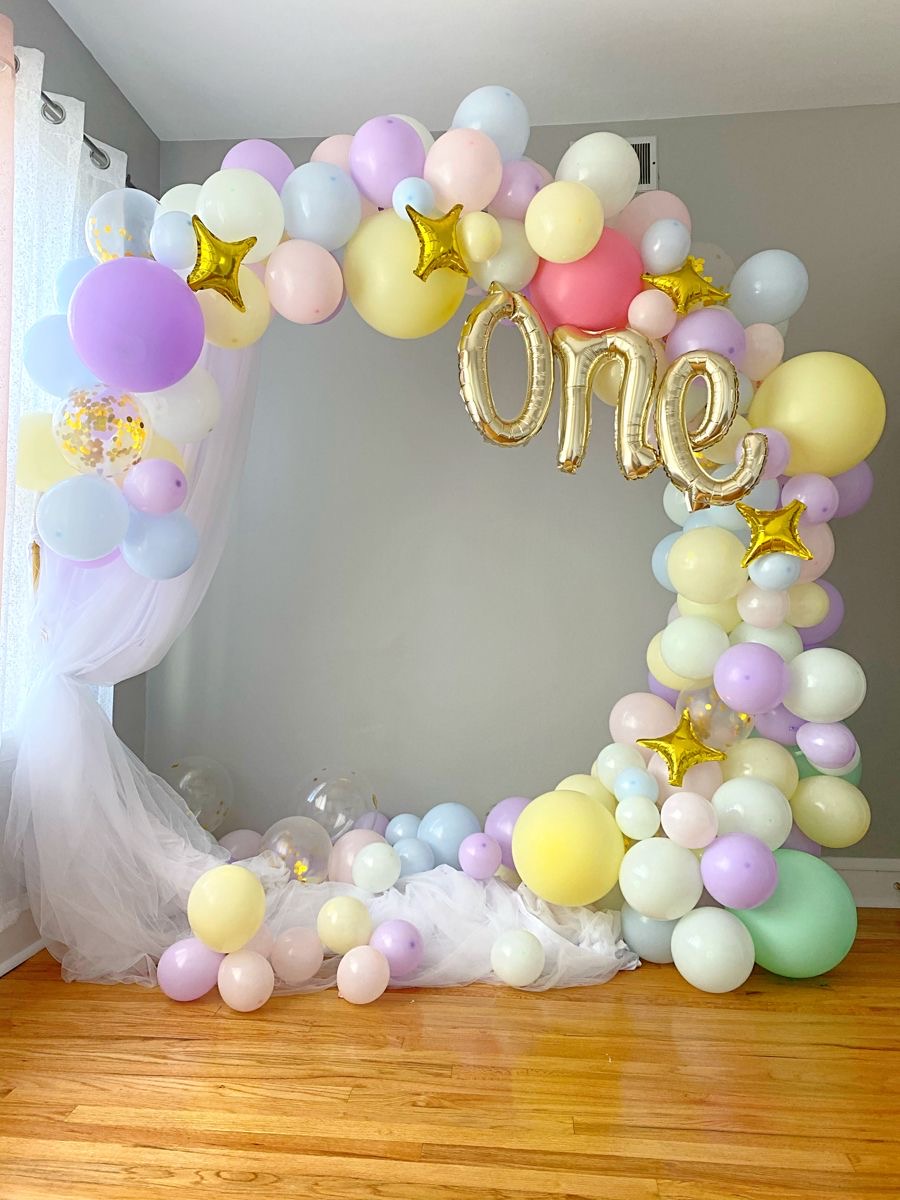 Renta de Mampara circular con globos