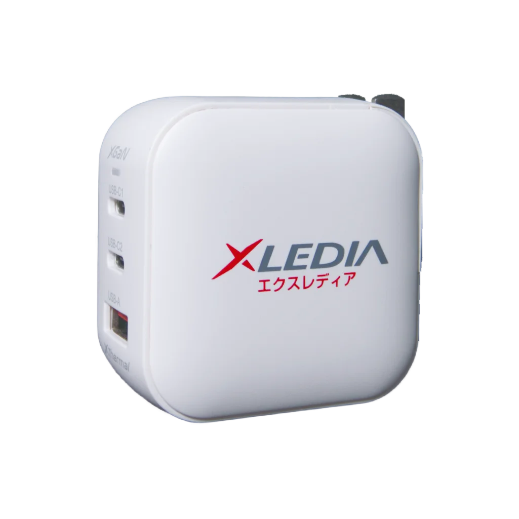 Ultra 70 急速充電器 3ポート搭載 (USB-C x2 + USB-A x1)
