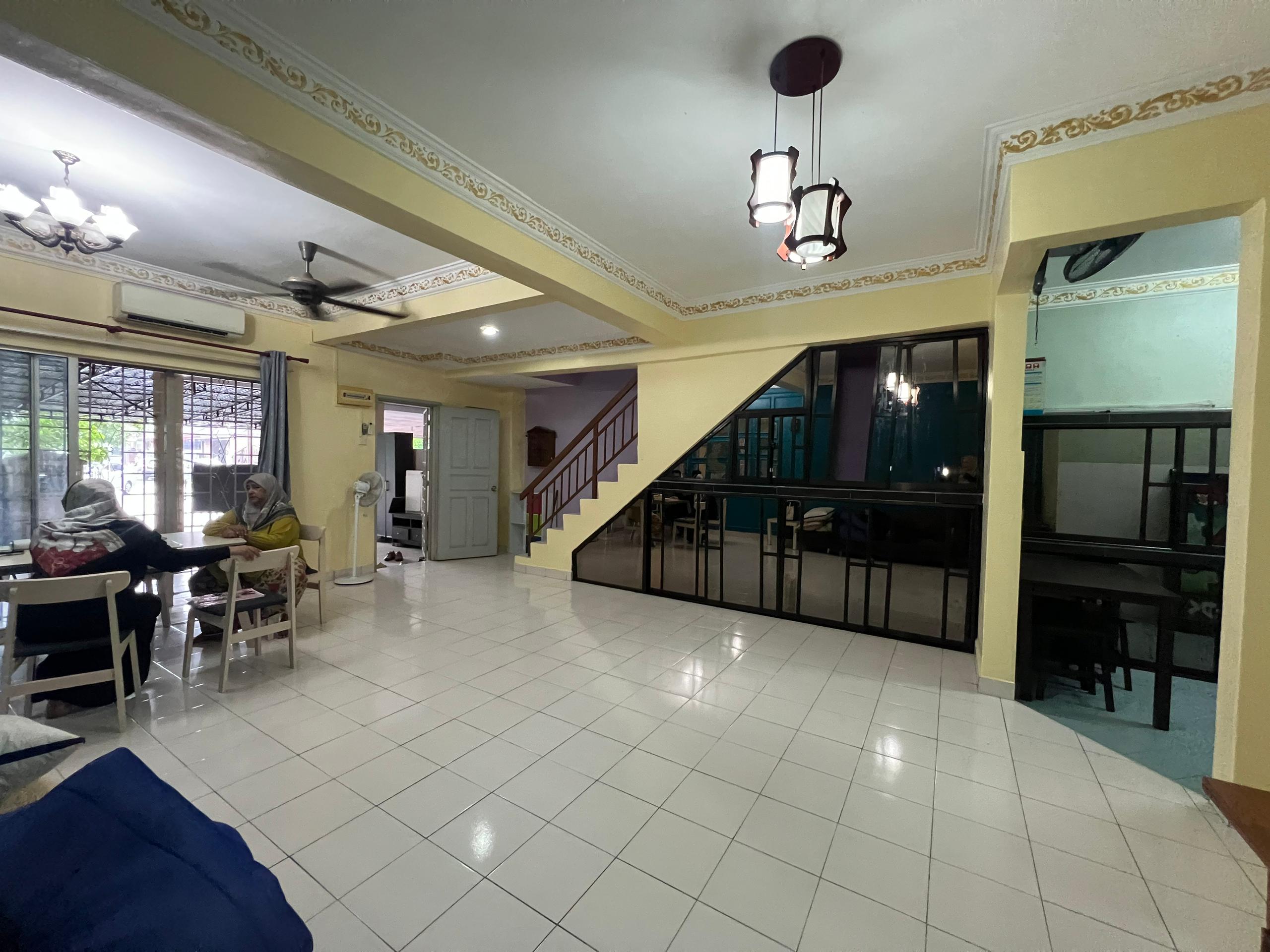 ALAM JAYA, PUNCAK ALAM, SELANGOR @ 2 STOREY 🏠RENOVATED