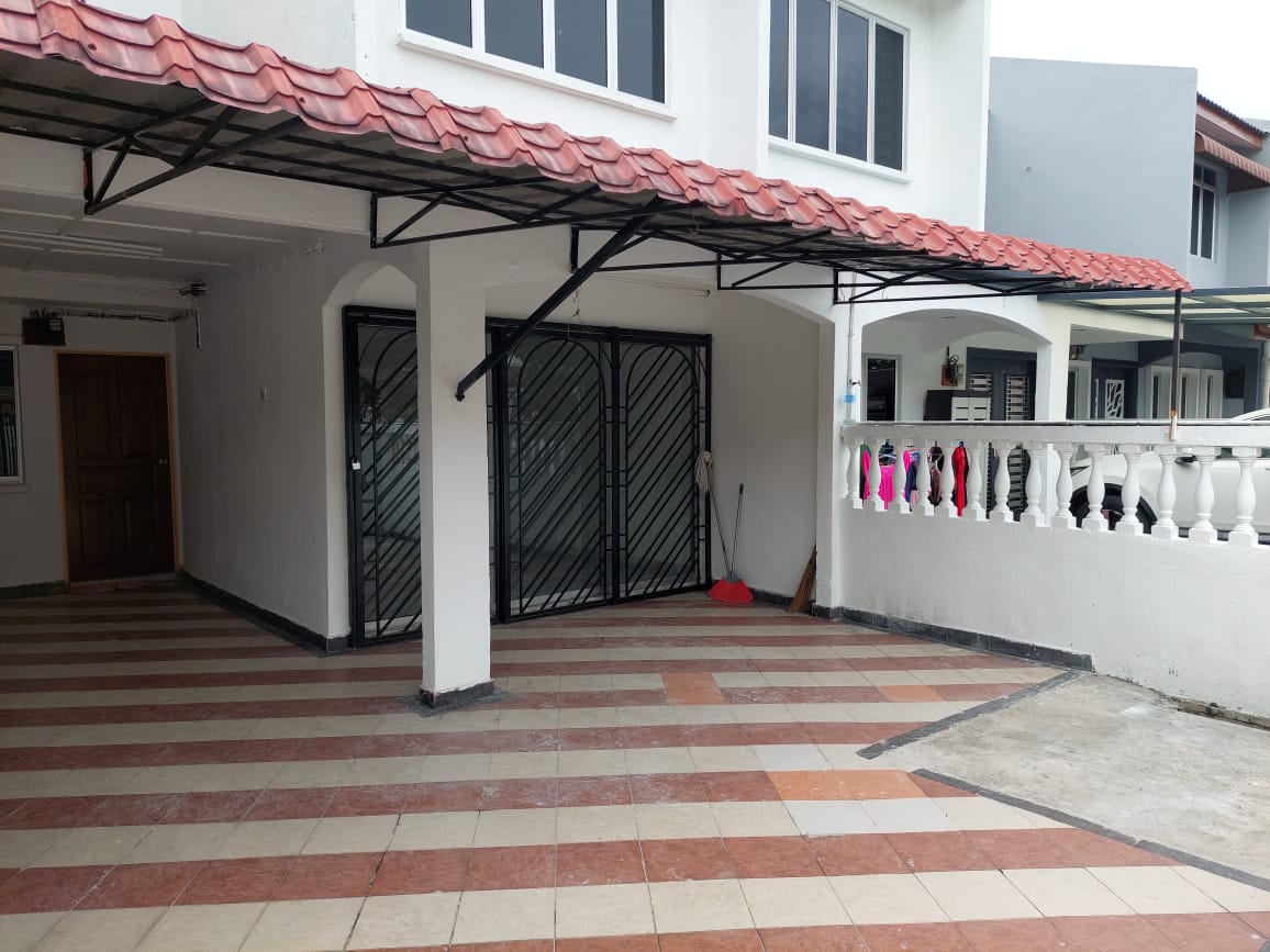 Taman Kinrara (Section 2), Puchong –🏡 2-Storey Terrace 20' x 60'
