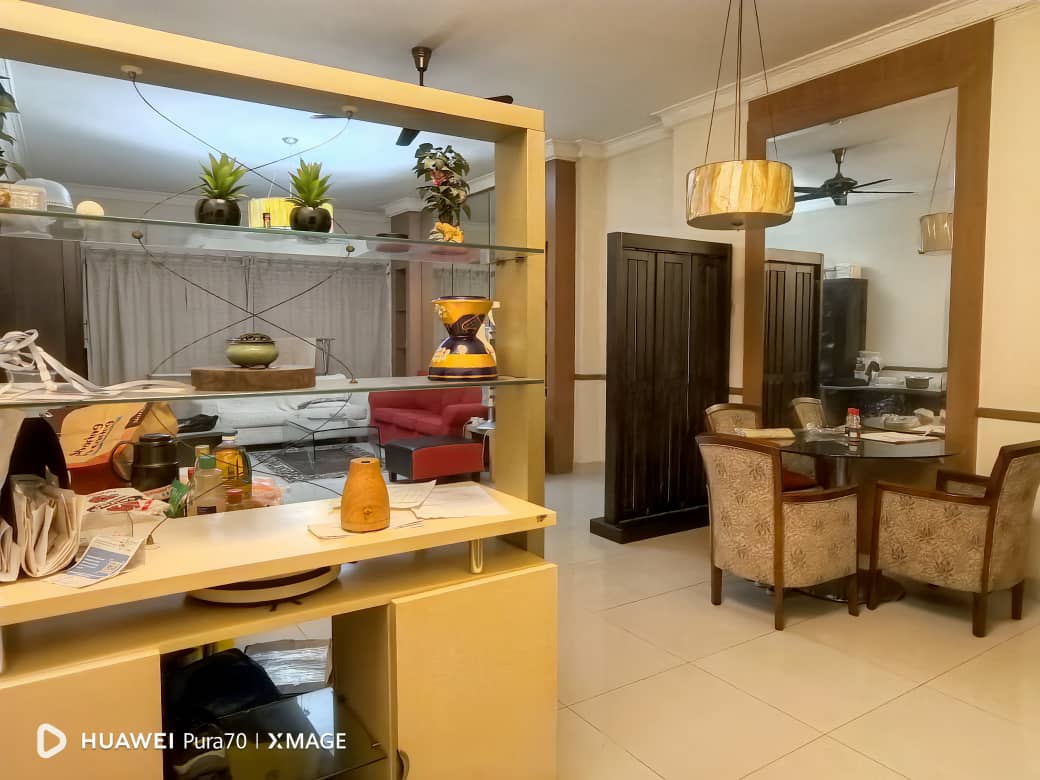 East Lake Residence @ Seri Kembangan Corner Unit 1093sqft✨ For Sale
