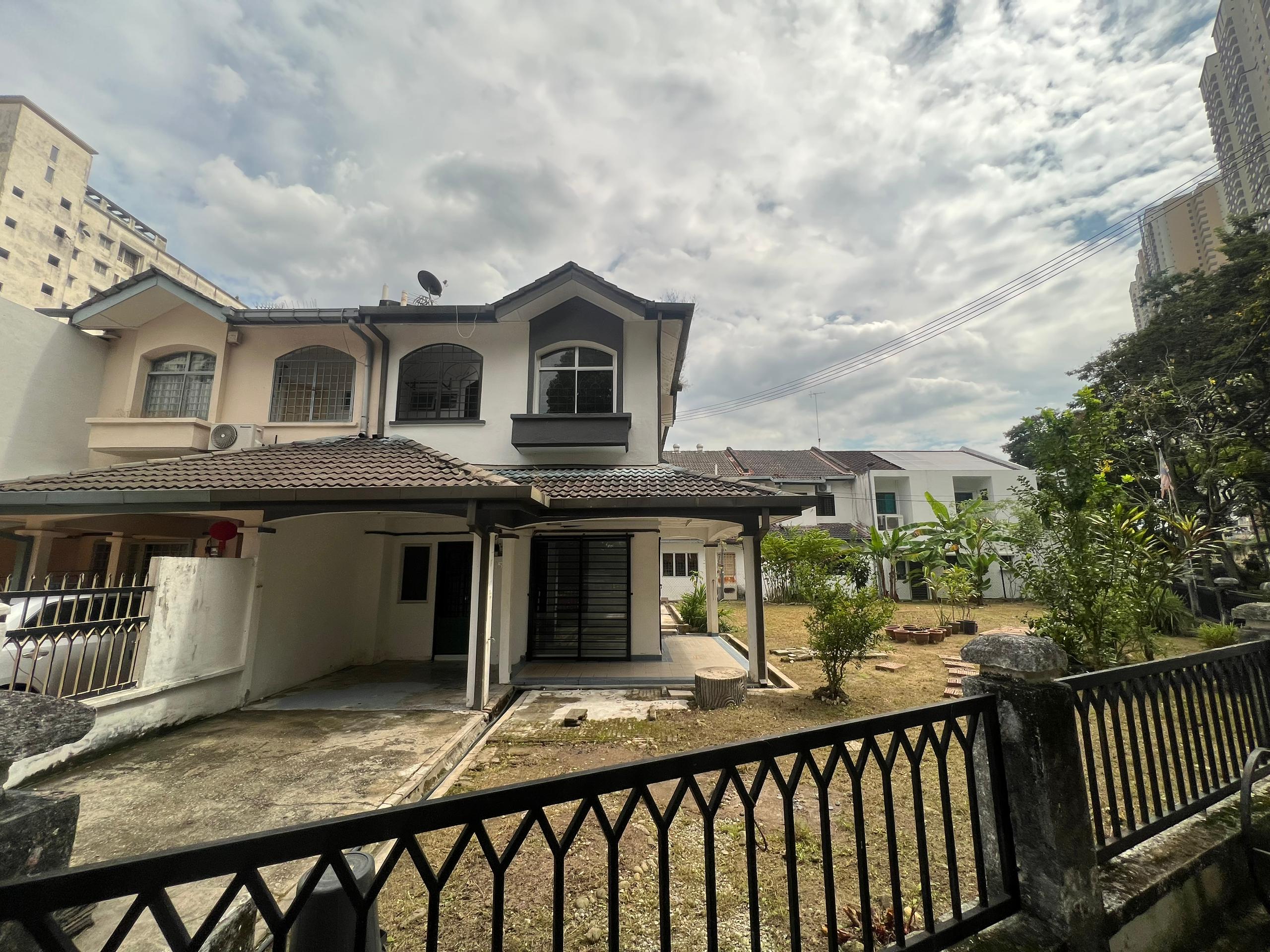 Taman Tasik Selatan@ 2-Storey Corner House🏡 FOR SALE 
