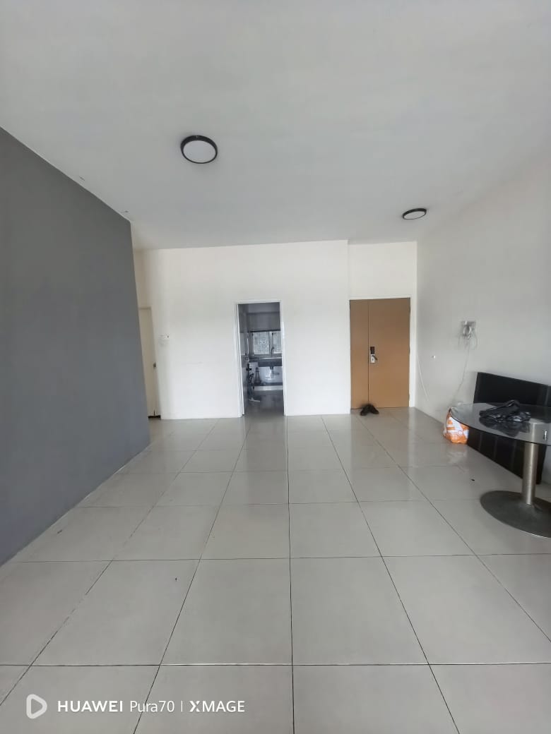 East Lake Residence Seri Kembangan for Sale Partial Furnish