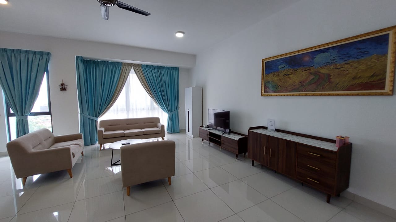 🏢 For Sale: Eight Kinrara Service Apartment @ Bandar Kinrara 5