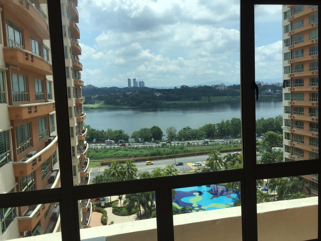 East Lake Residence @ Seri Kembangan Corner Unit 1093sqft✨ For Sale