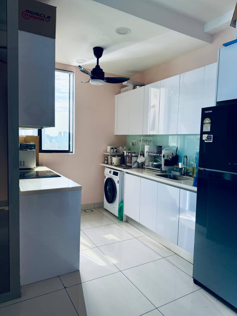 Kuchai Lama Kuala Lumpur Far East Residence Modern 3-Bedroom Condo for Sale