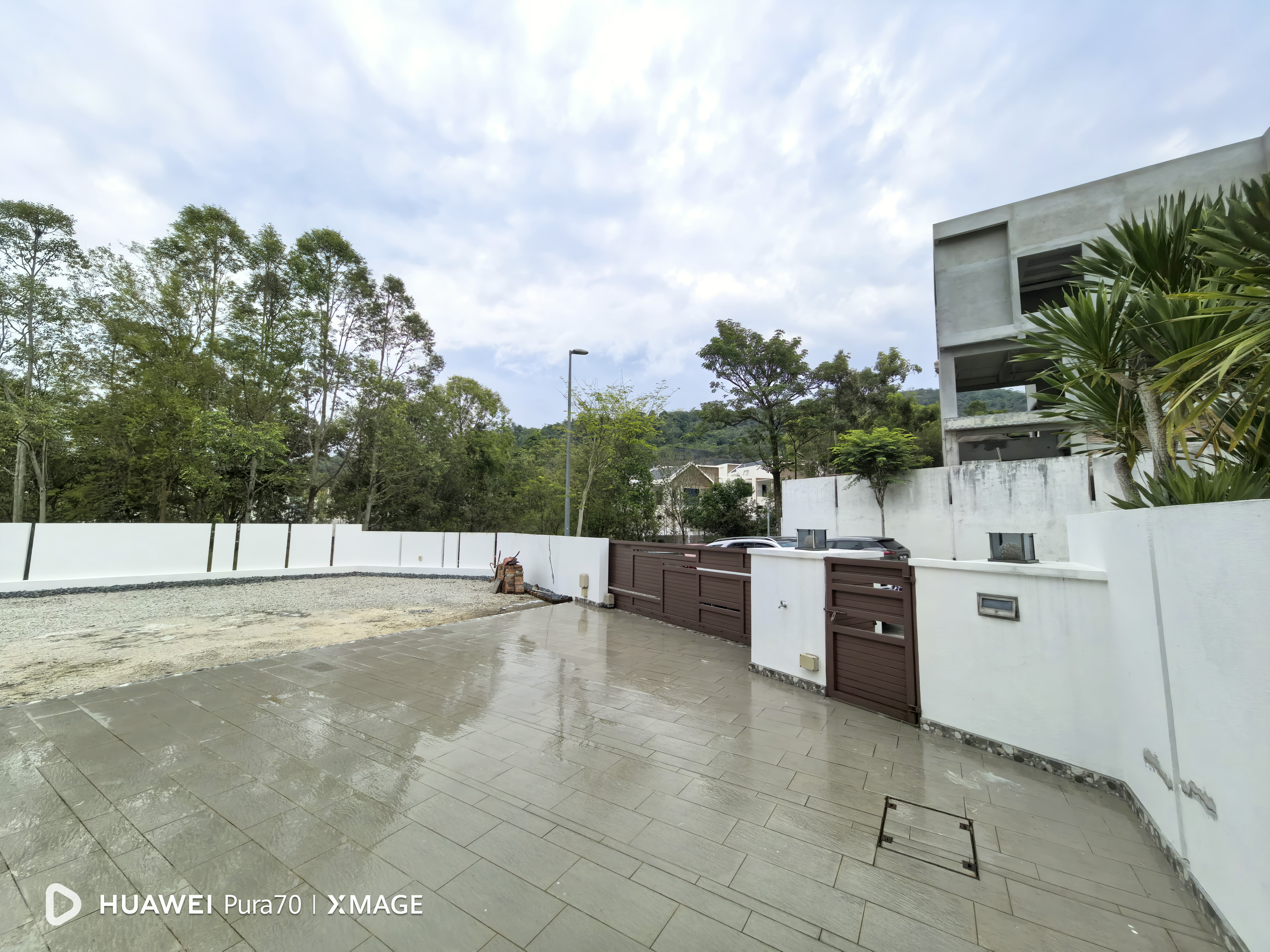 🏡 Luxury 3-Storey Corner Bungalow with Pool @ Twin Palm Sungai Long- For Sale