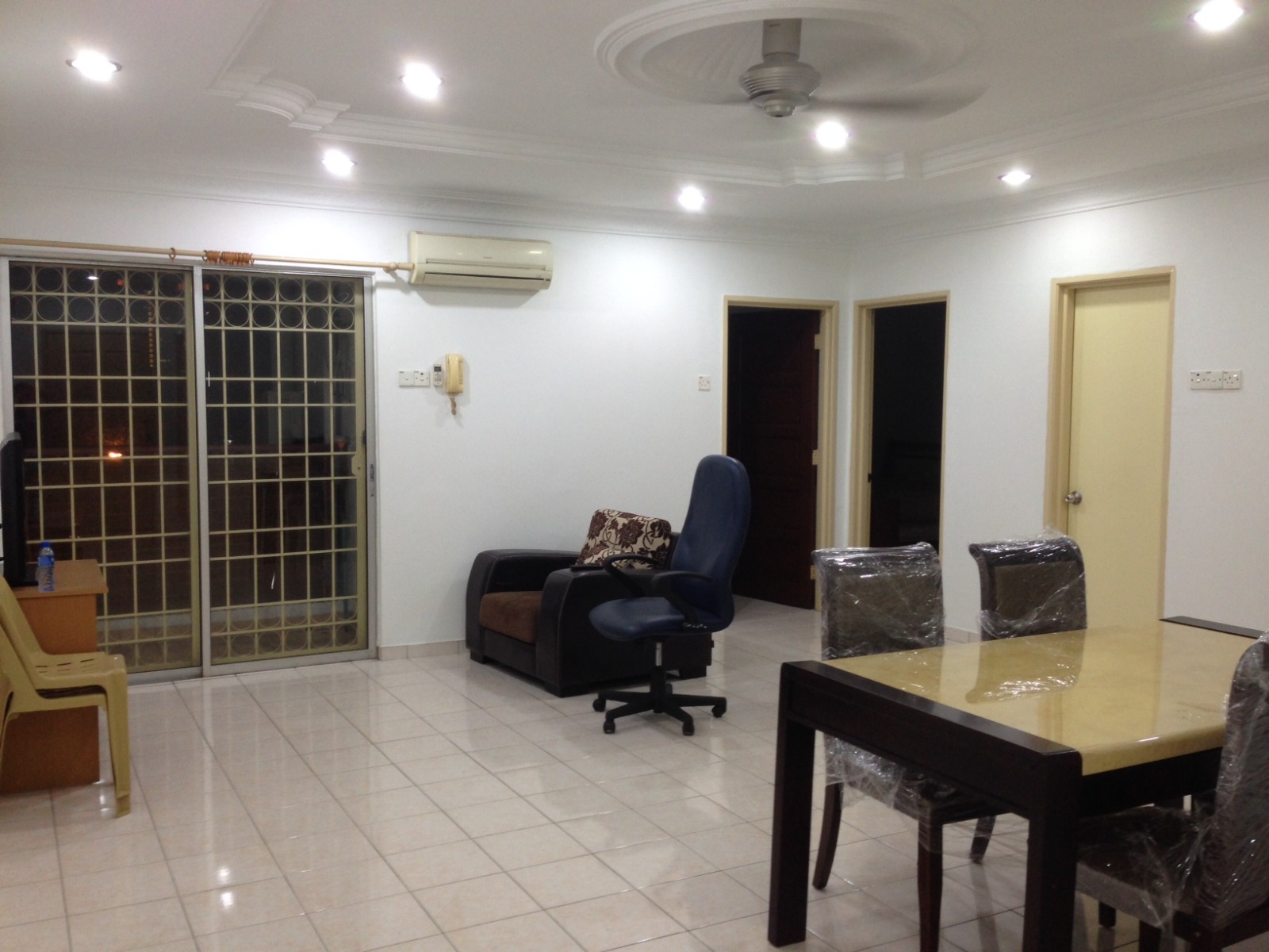 🏡 Bayu Puteri Apartment – Fully Furnished Unit with 3 Carparks! For Sale