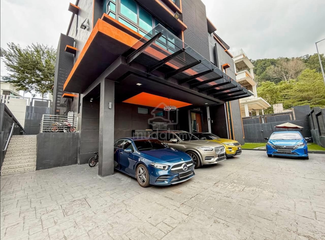 Sering Ukay Ampang Triple Storey Storey Luxury Bungalow for Sale Fully Furnish