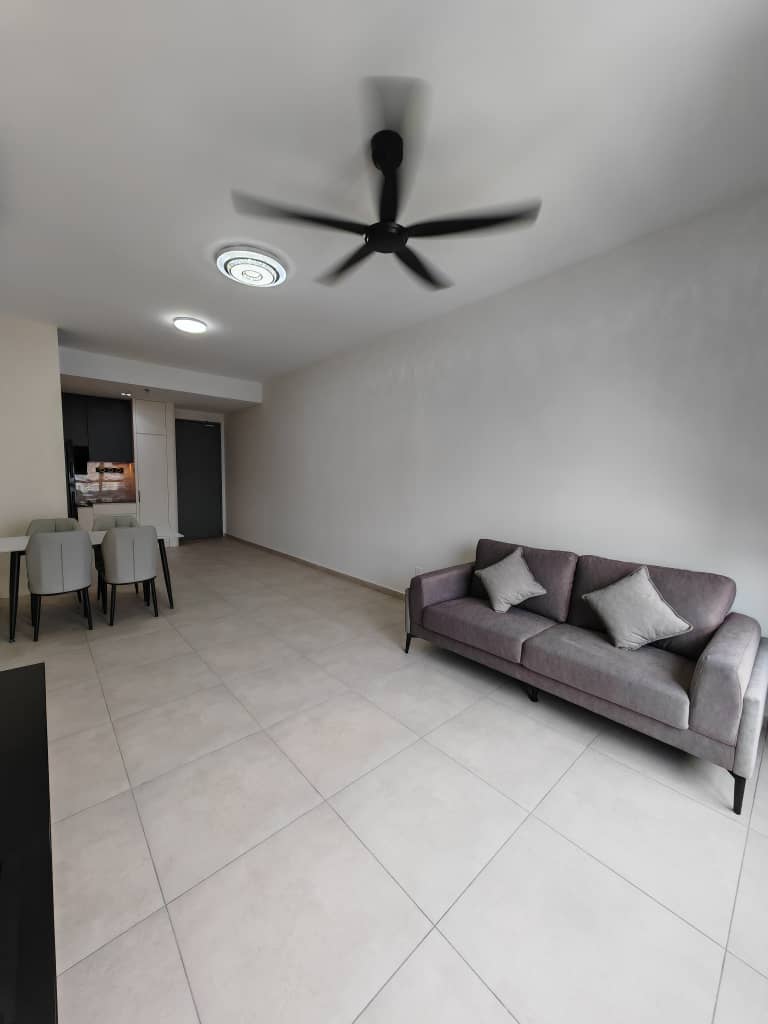 🏢 Meta City @ Equine Park – For Rent