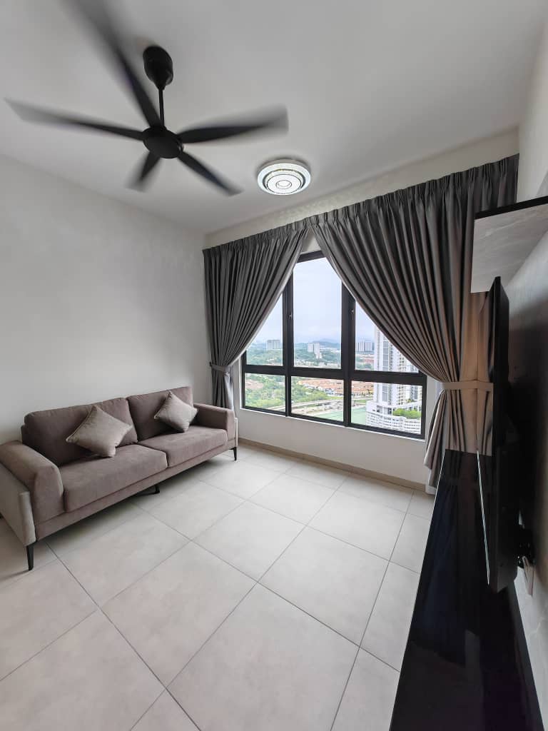 🏢 Meta City @ Equine Park – For Rent