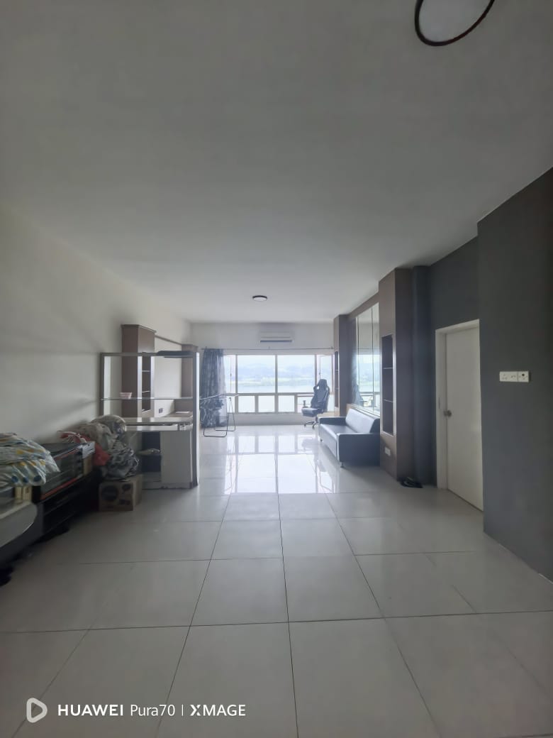 East Lake Residence Seri Kembangan for Sale Partial Furnish