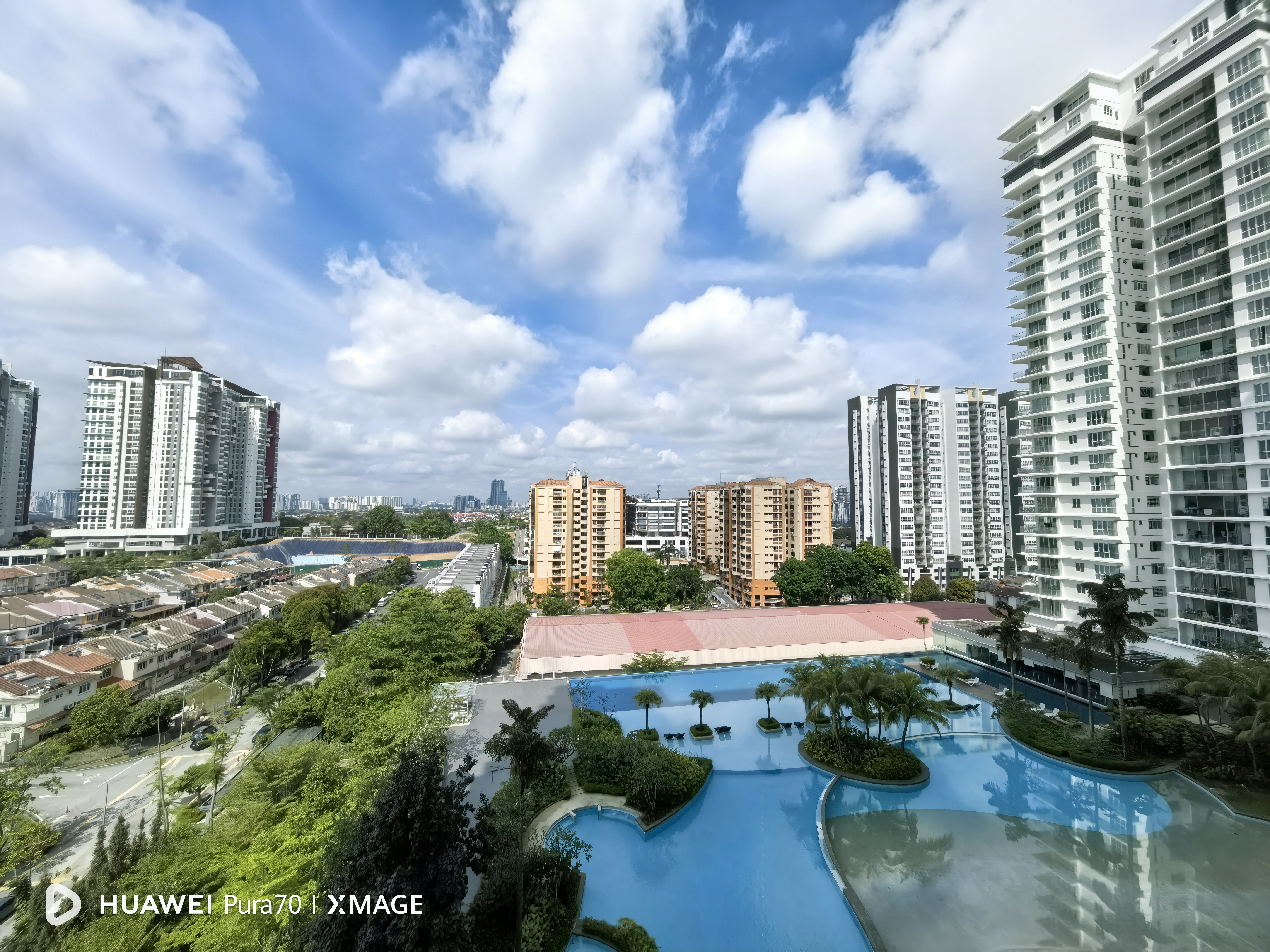 Le Yuan Residence Happy Garden for Sale Rare corner