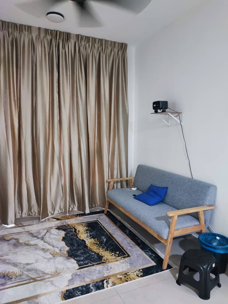 🏢 Meta City @ Equine Park – For Rent