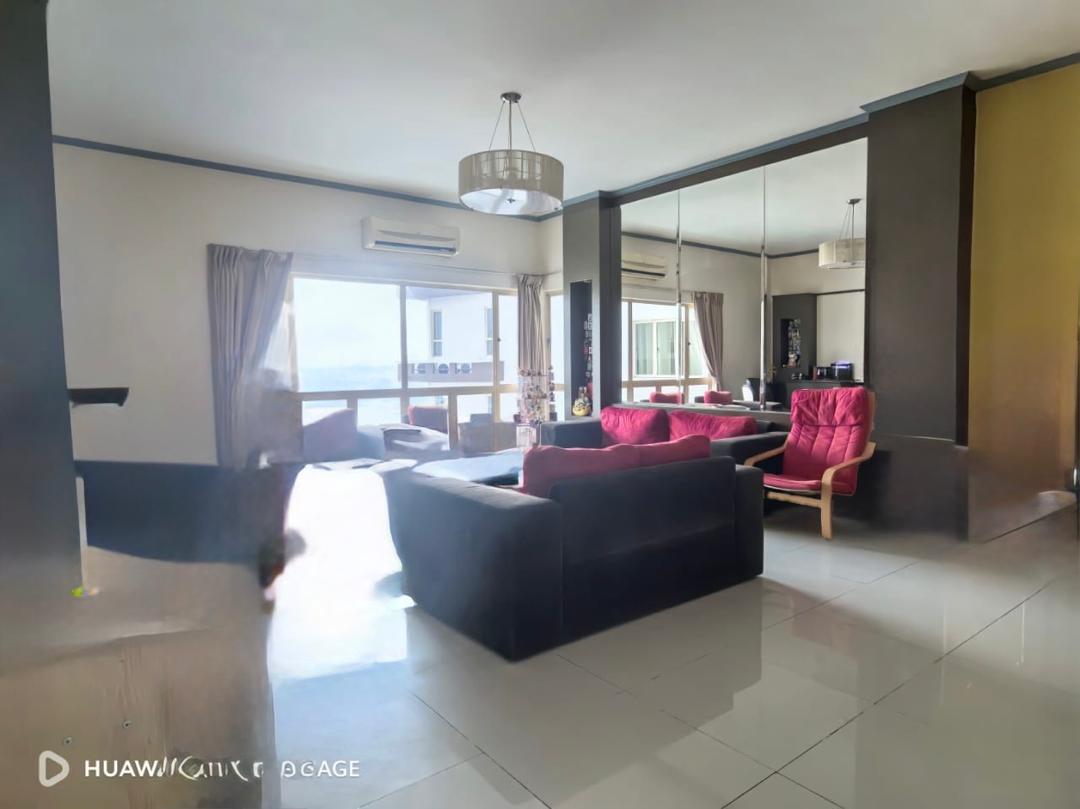 Seri Kembangan Selangor East Lake Residence for Sale Corner Unit 