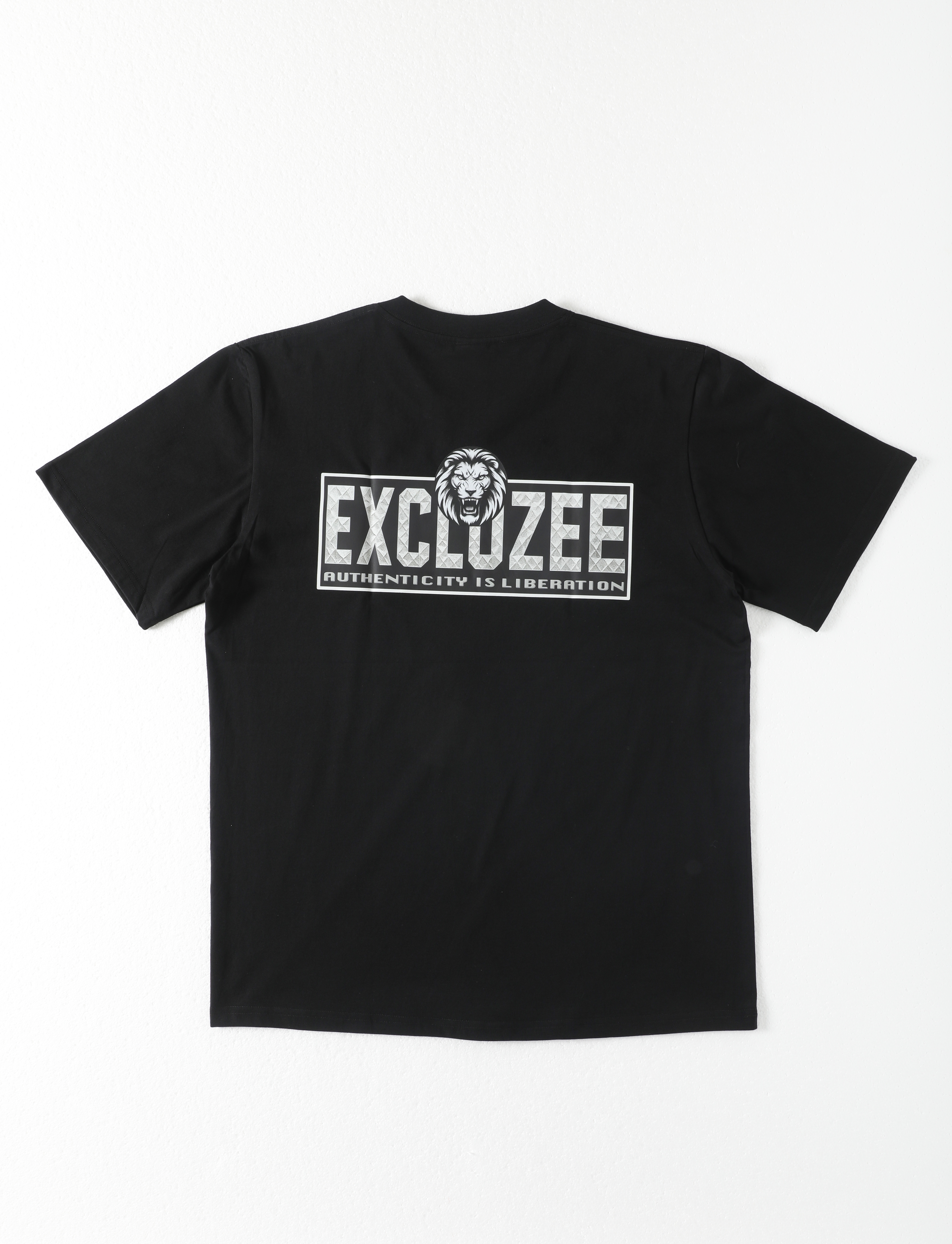 Excluzee Black Graphic T-Shirt