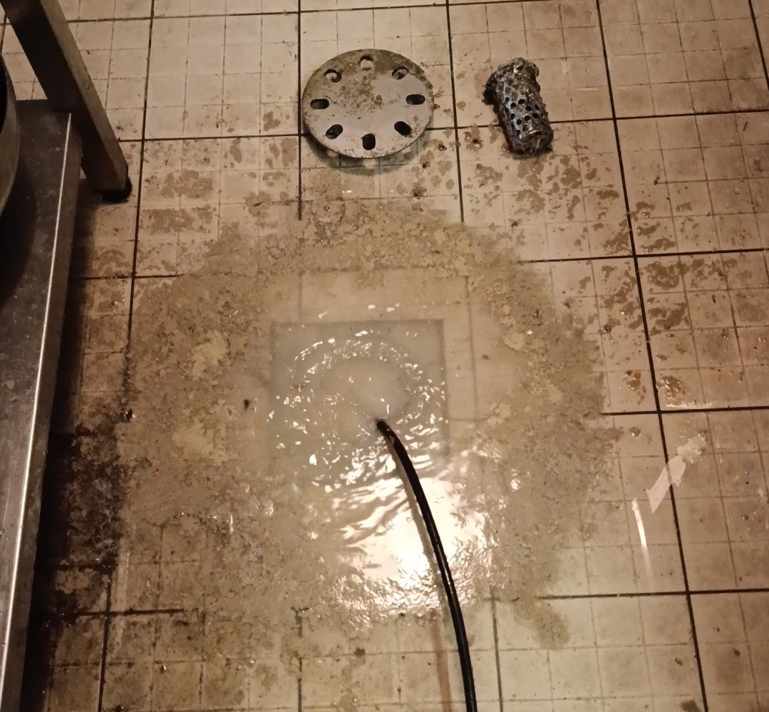 DEGORGEMENT PAR HYDROCUREUR HAUTE PRESSION