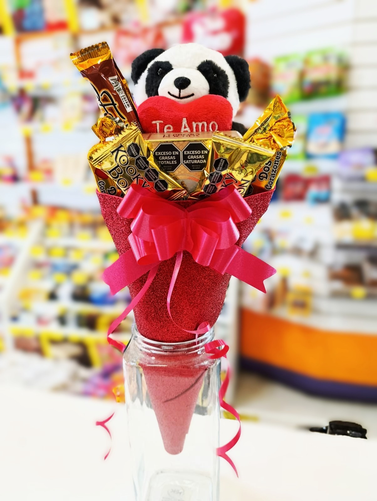 Ramo de Golosinas y Peluche