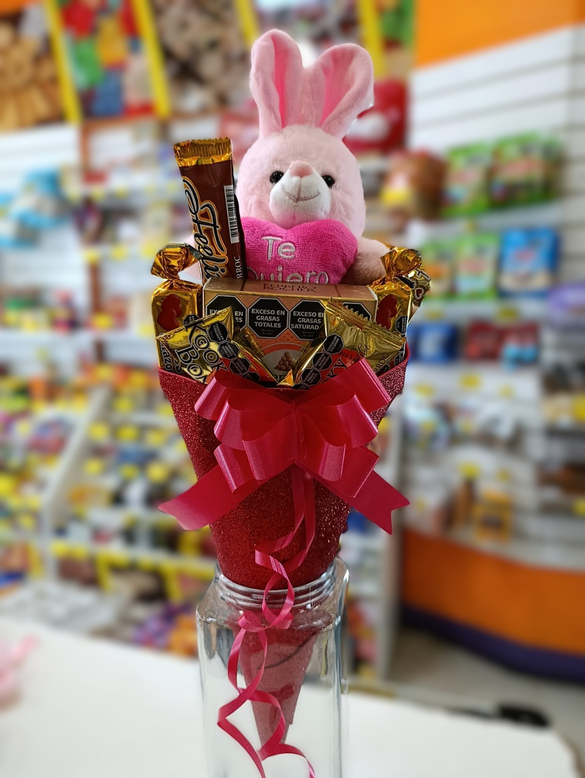 Ramo de Golosinas y Peluche