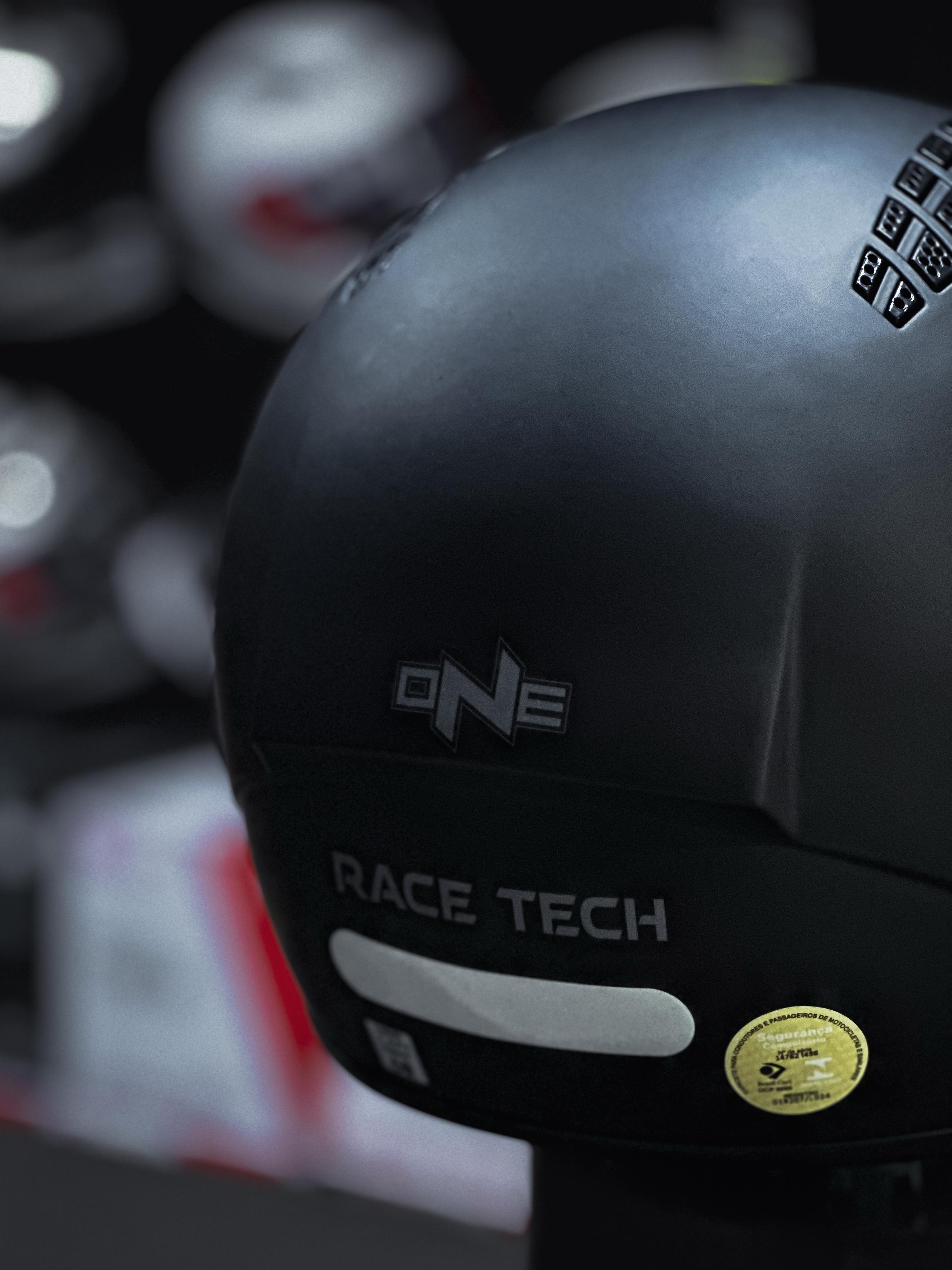 RACE TECH ONE MONOCOLOR MATTE BLACK