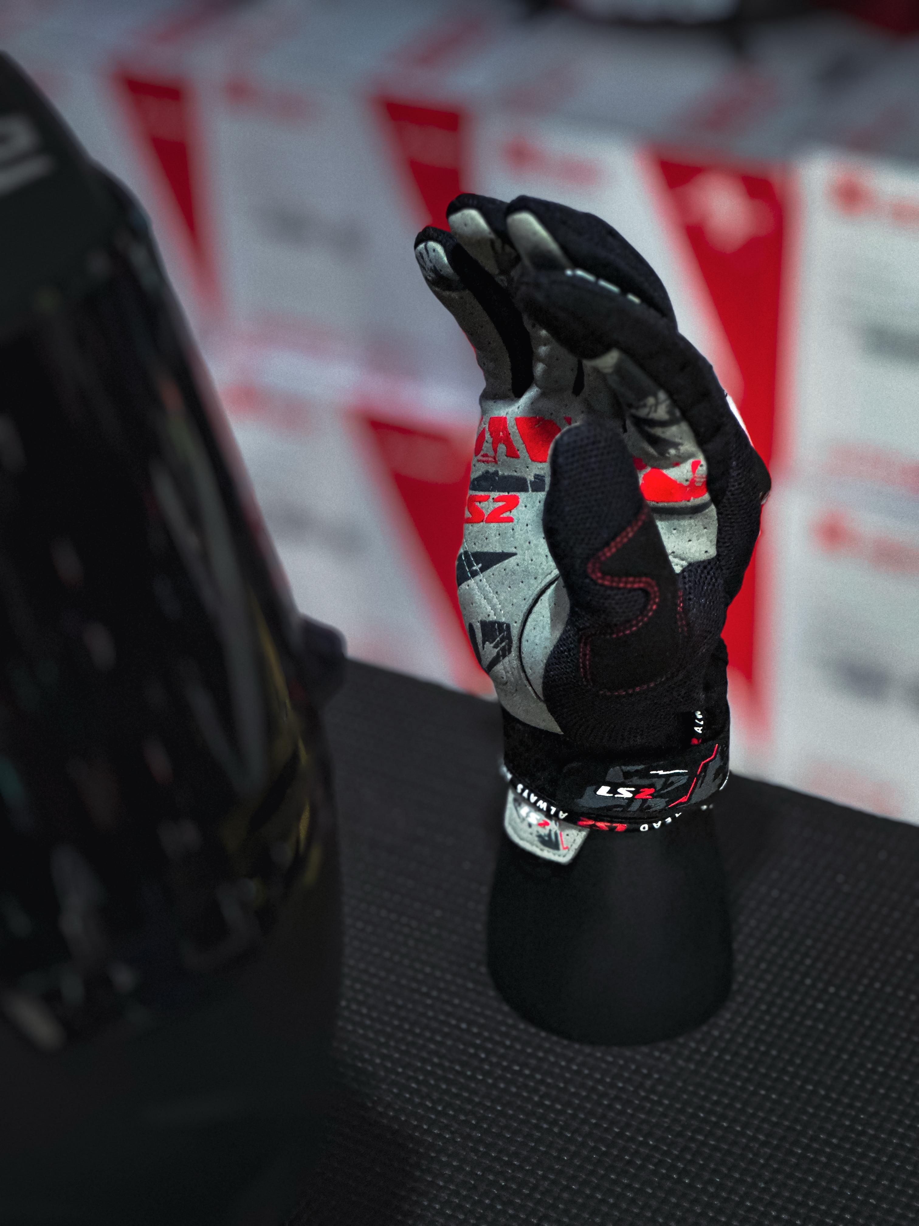 LUVA LS2 CHAKI BLACK