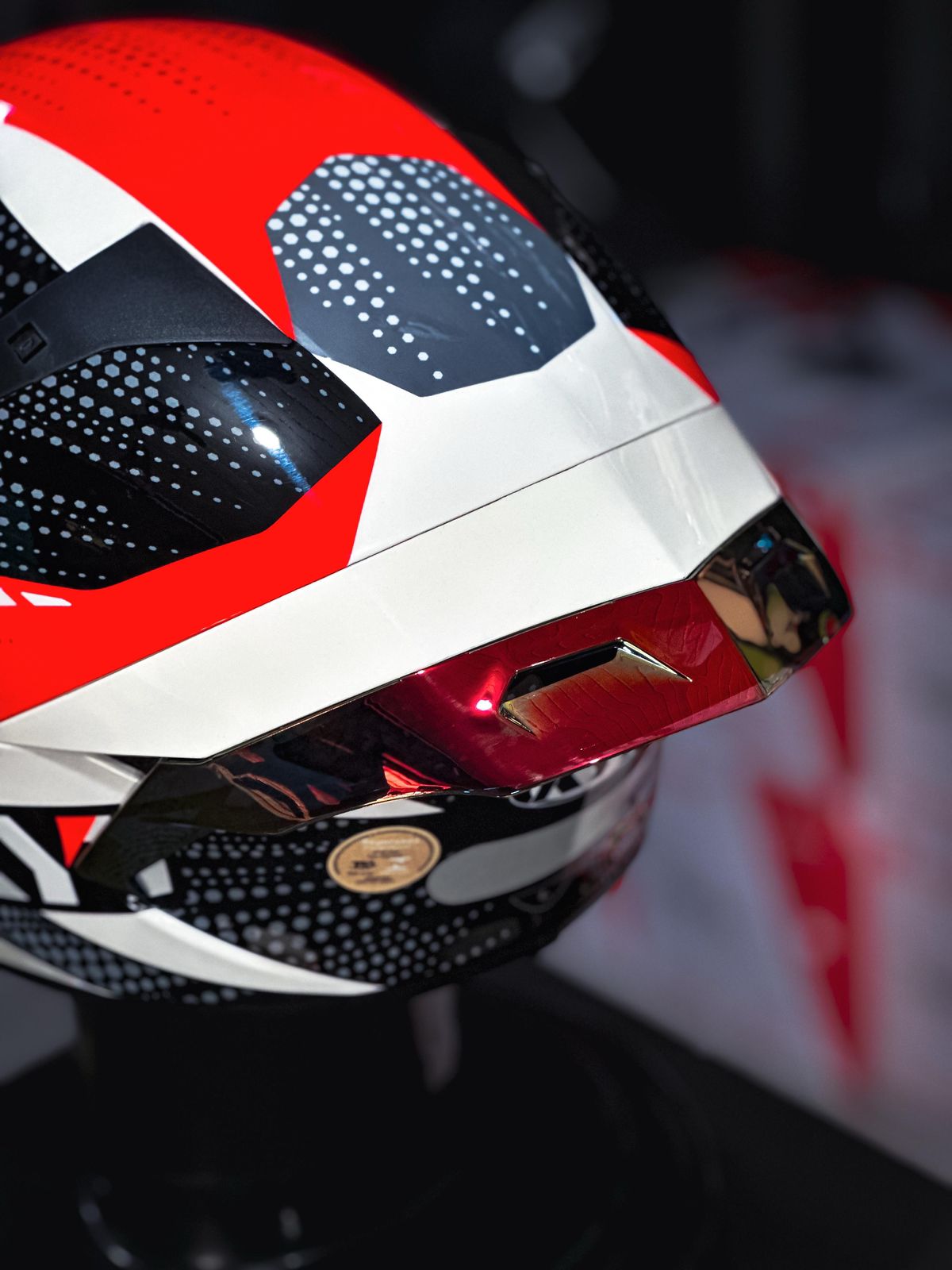 KYT TT-COURSE GEAR BLACK RED GLOSS