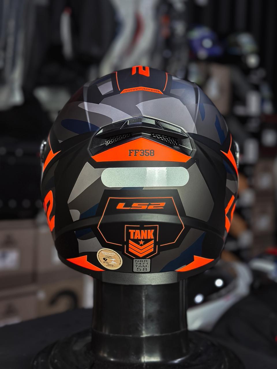 LS2 FF358 TANK fosco preto/laranja