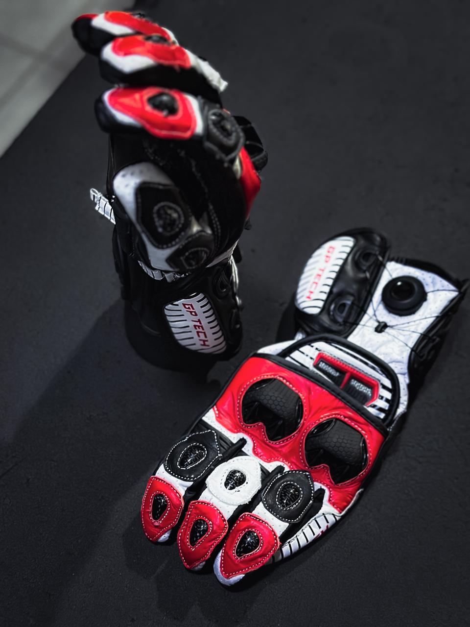 Luva GP TECH Speed preta, branca e vermelha 