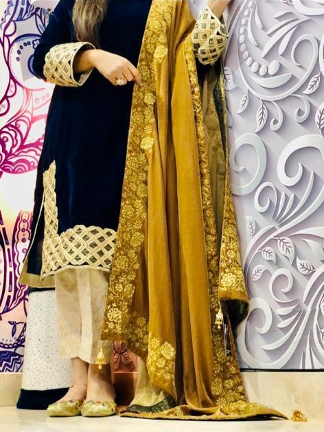 CAMEL YELLOW print-paste velvet shawl