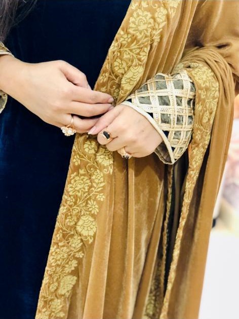 CAMEL YELLOW print-paste velvet shawl