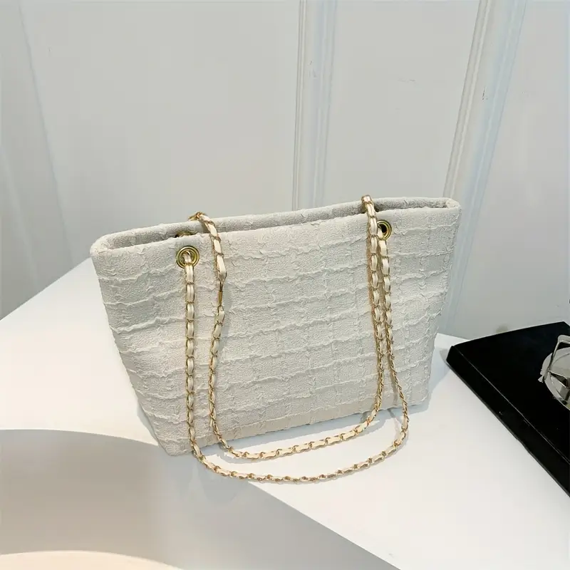 Elegant Quilted Chain Handbags