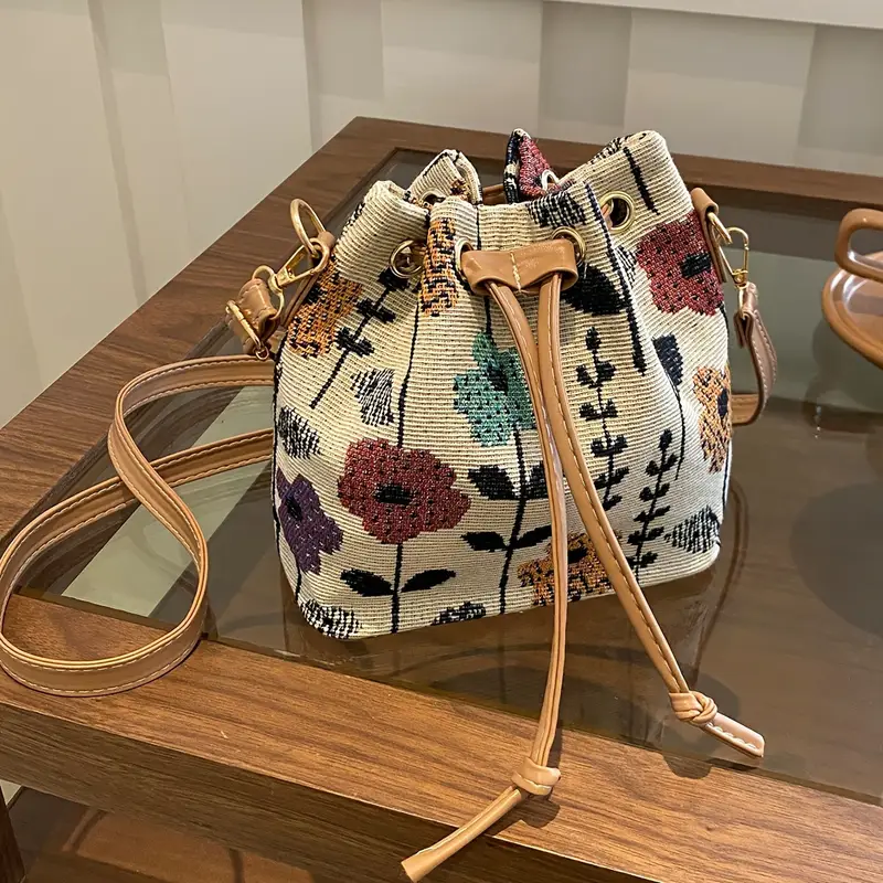 FASHION Embroidered Floral Handbag