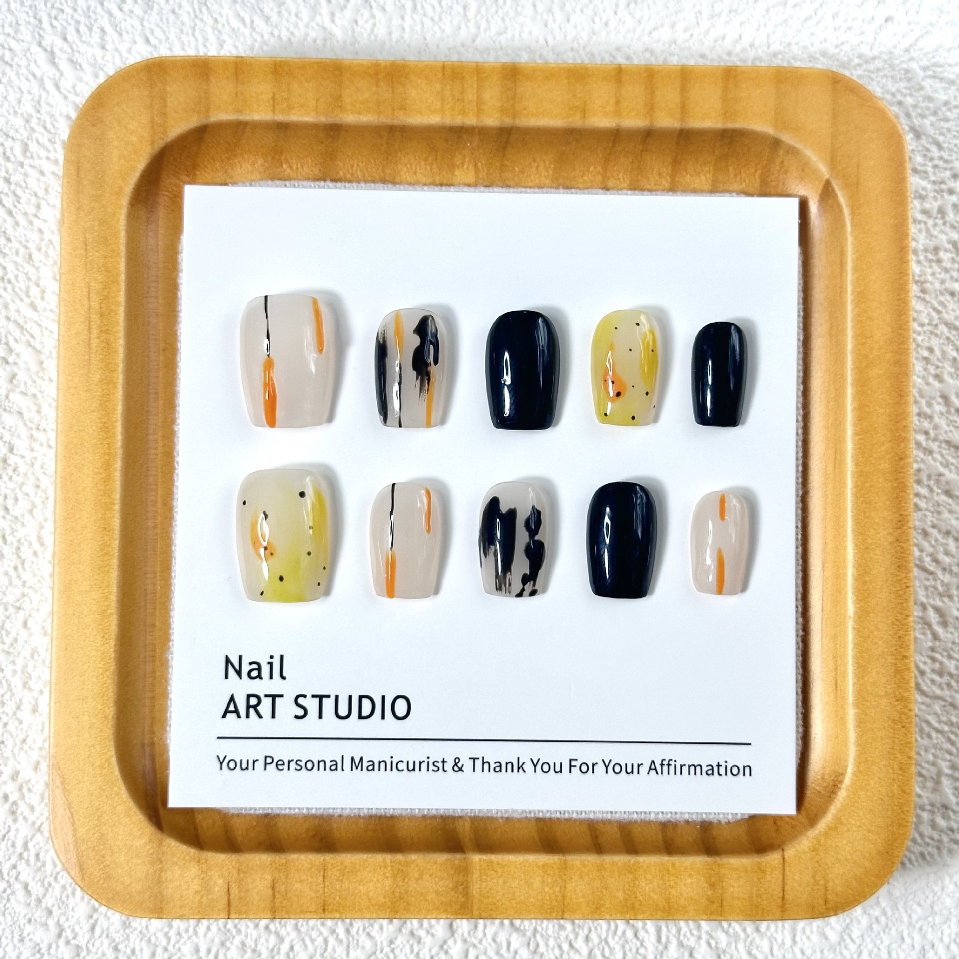 Hand-painted Press-on Nails Set