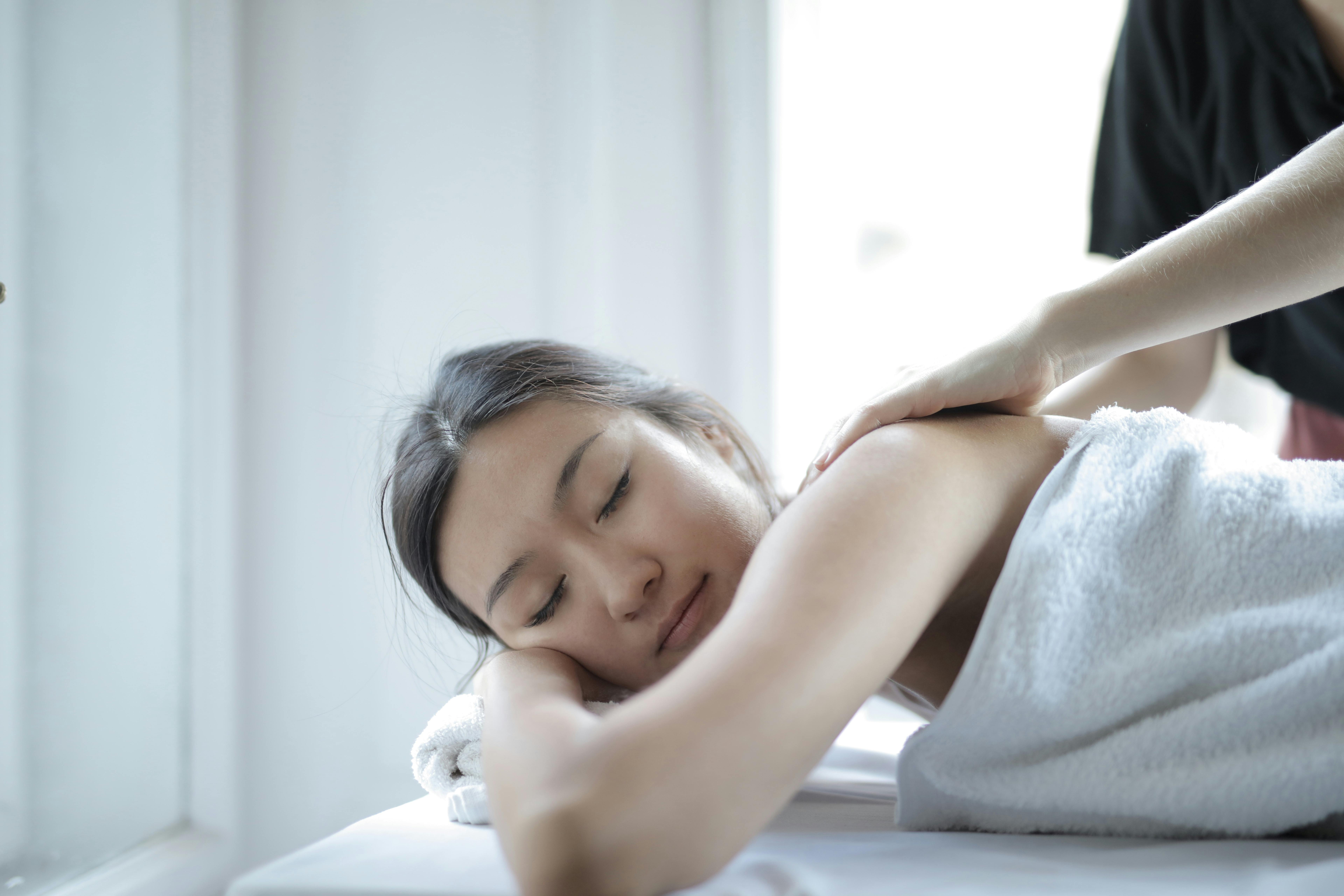🌸 Massage Tuina – Soin énergétique chinois