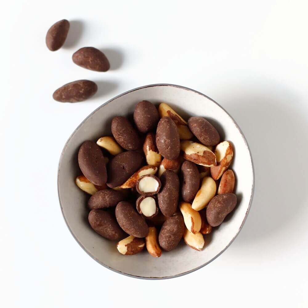 Paranüsse in Rohschokolade 70%