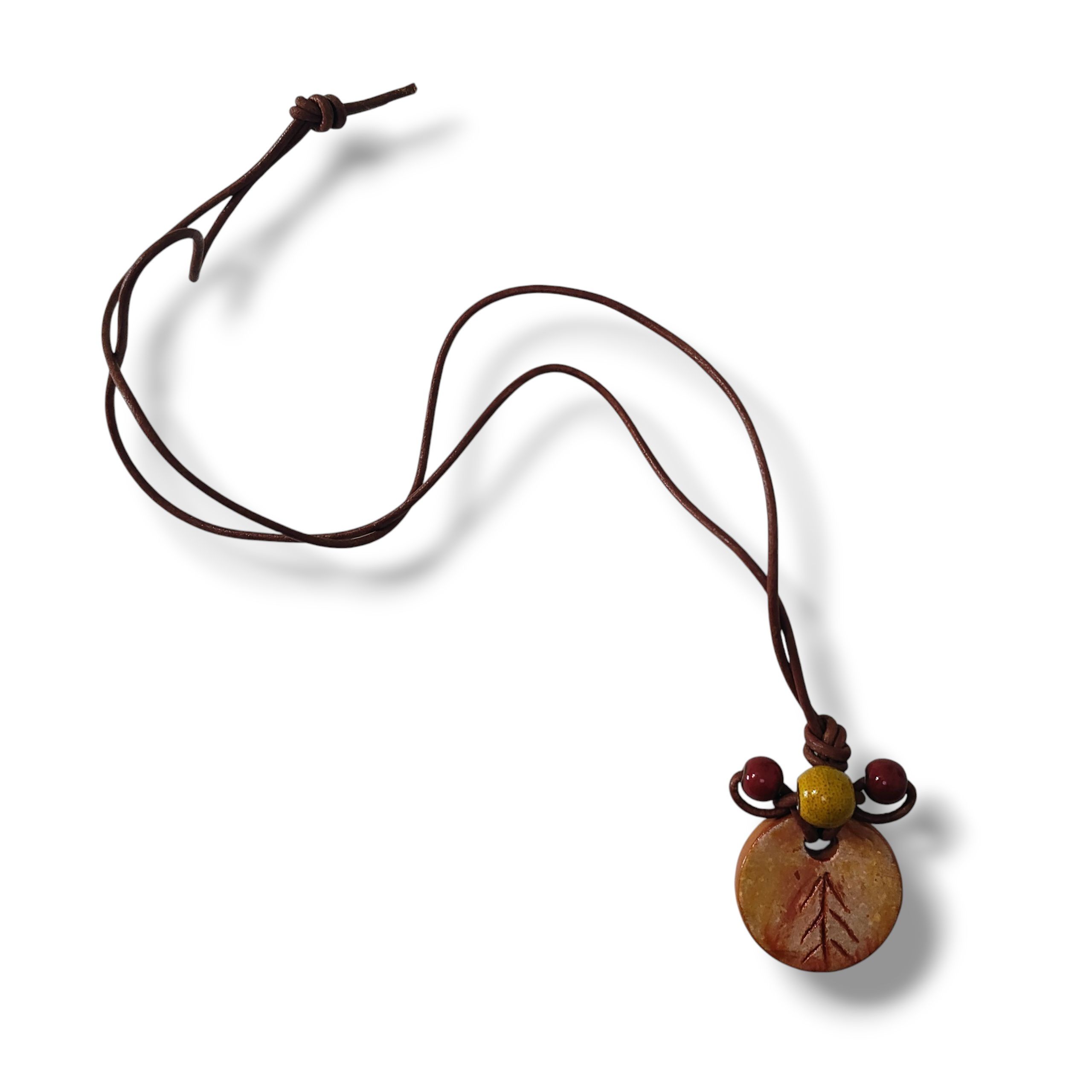 Collar de Cerámica y Macramé 