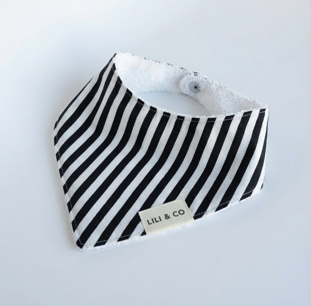 Babero Bandana Clásico: El Toque Chic