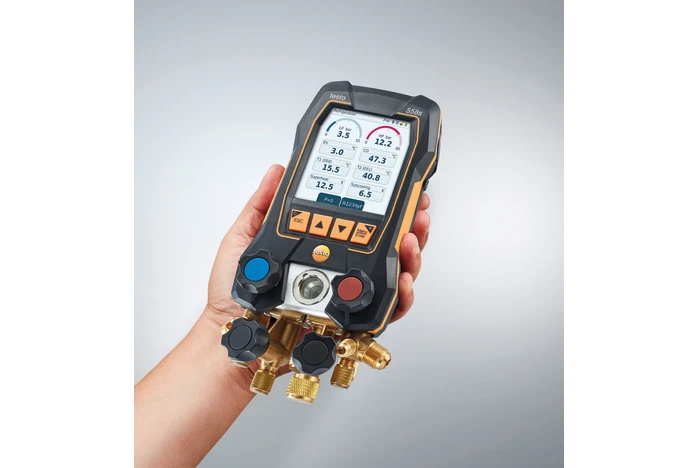 testo 558s - Analizador digital de refrigeración con bloque de válvulas de 4 vías y pantalla táctil intuitiva