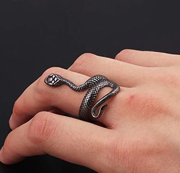 Midnight Viper Ring
