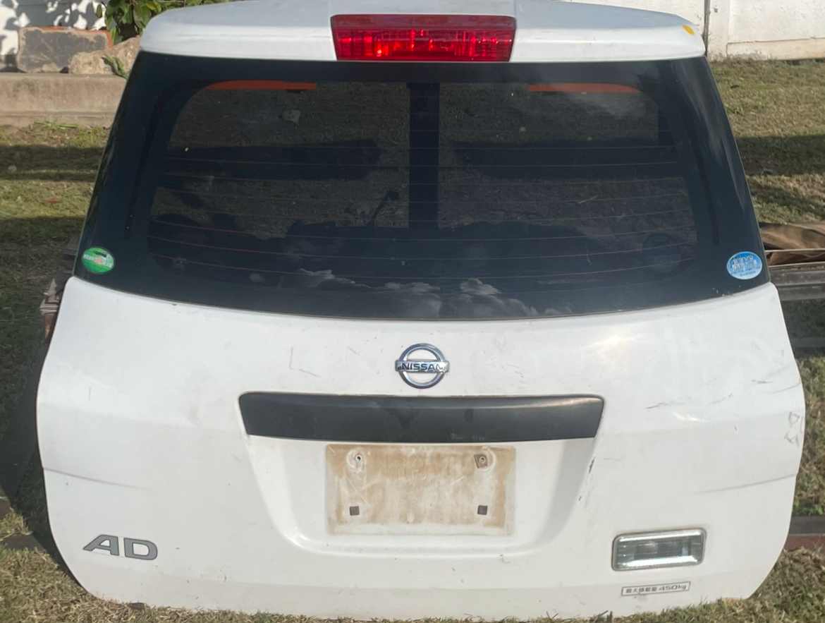 Nissan Advan Boot Lid