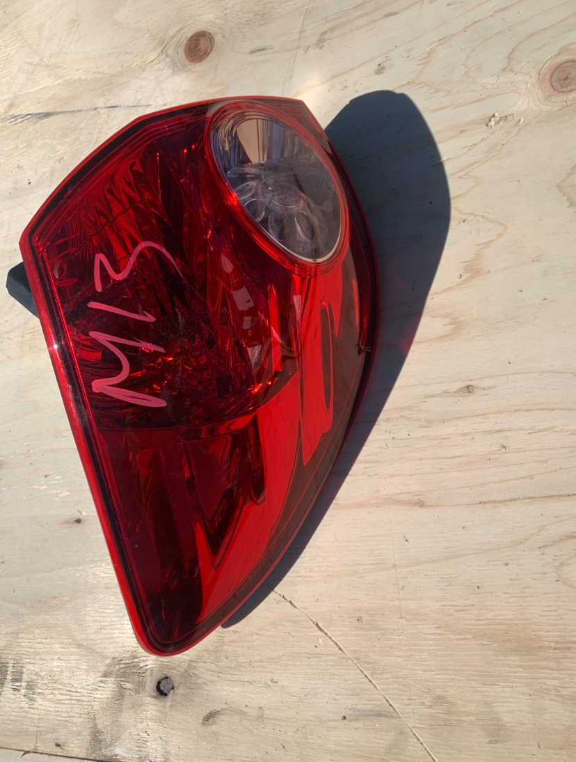 Nissan Advan Tail Light