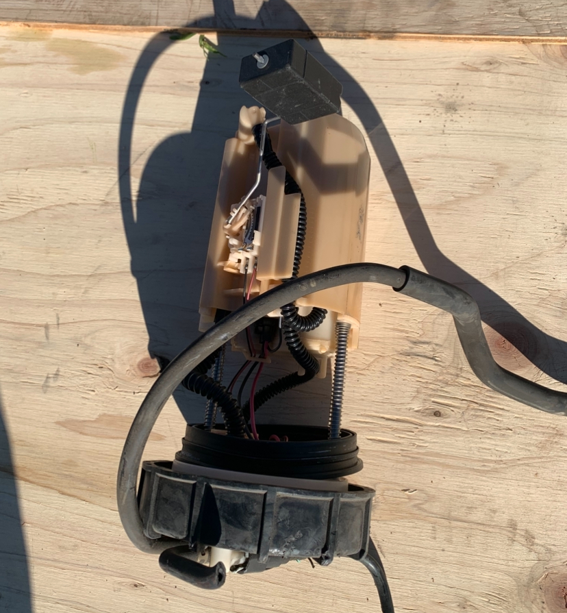 Honda Fit GE6 Fuel Pump housing