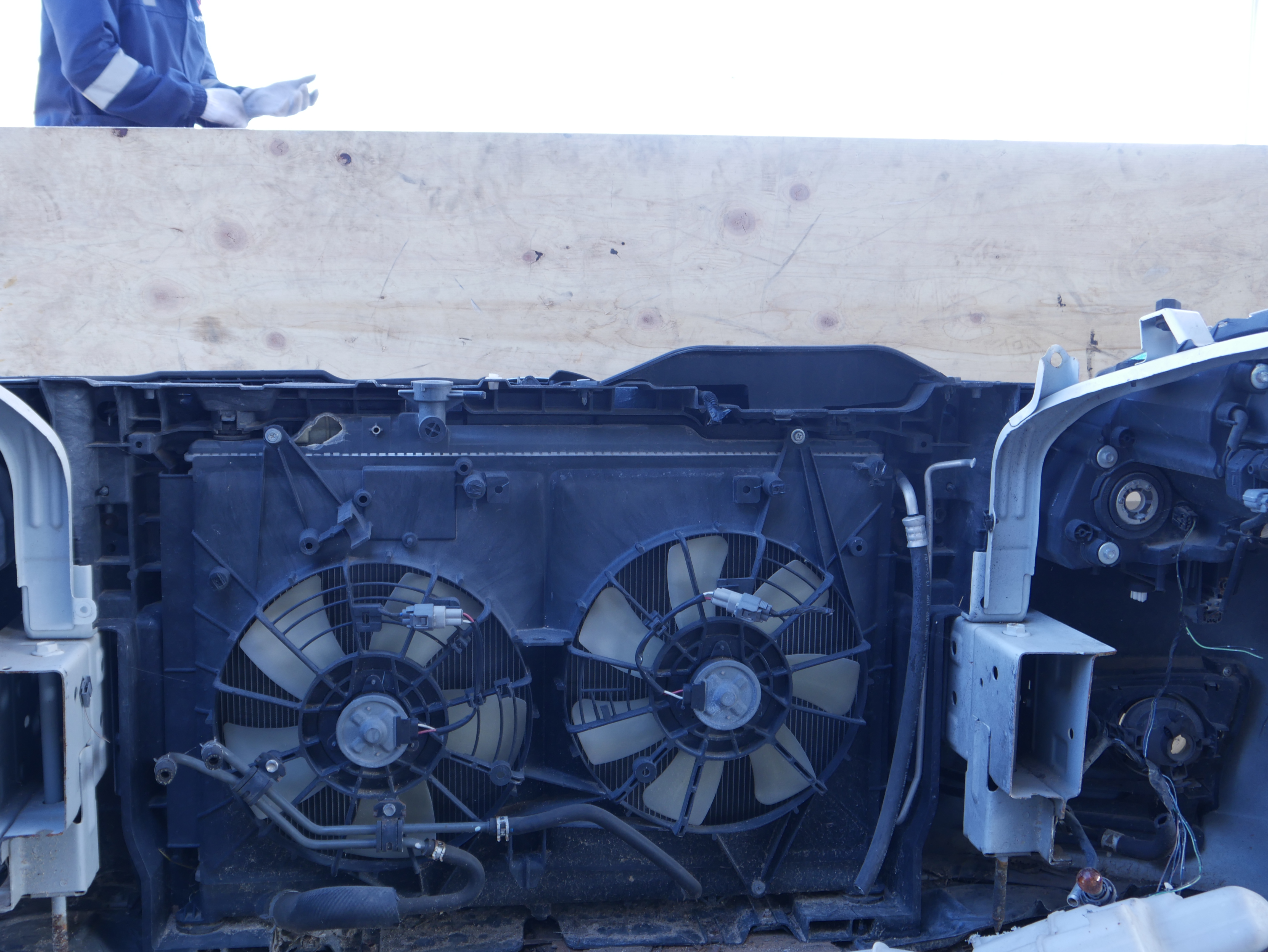 Mazda MPV Front Bumper