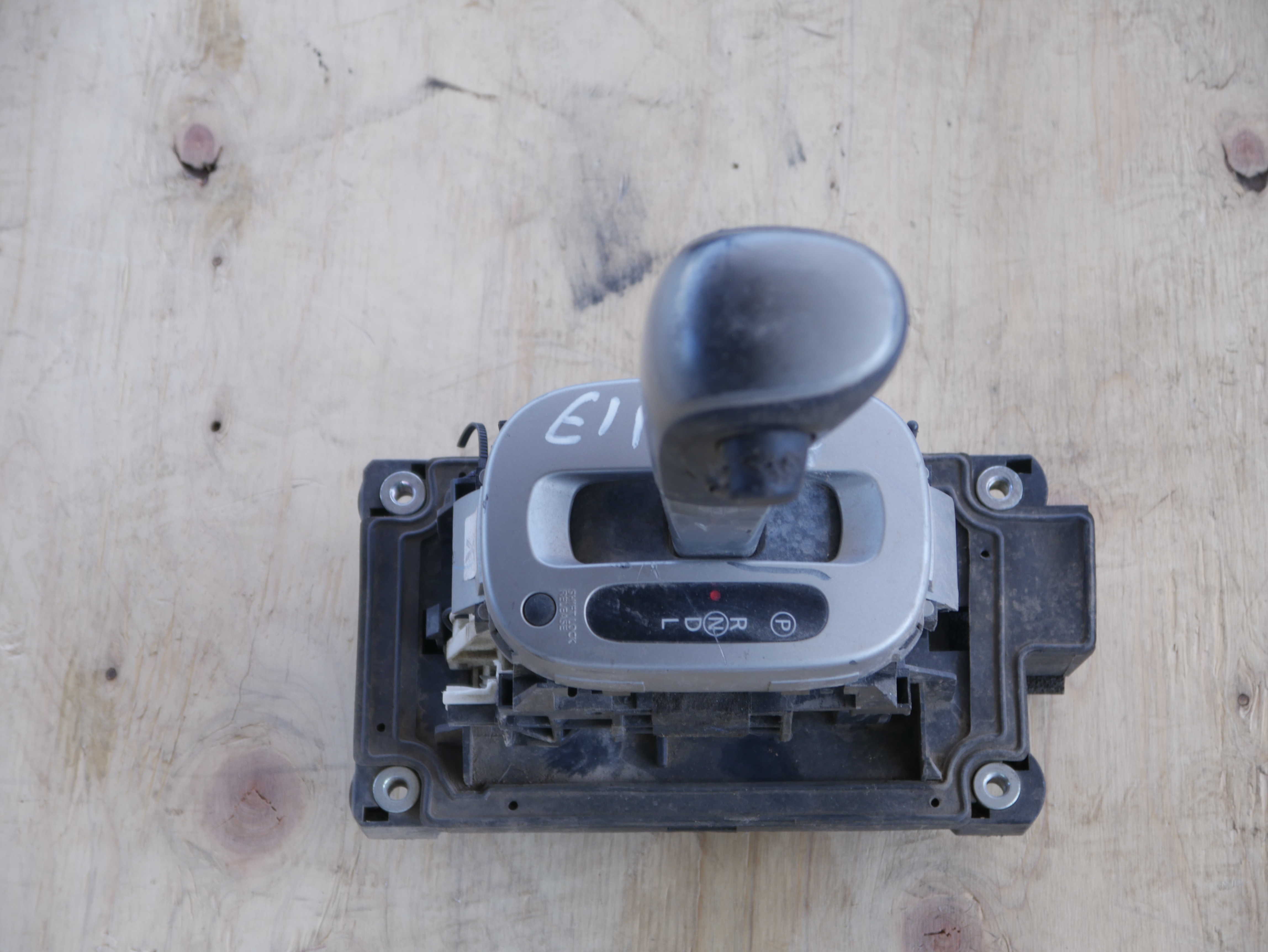 Nissan Note OLD gear gate