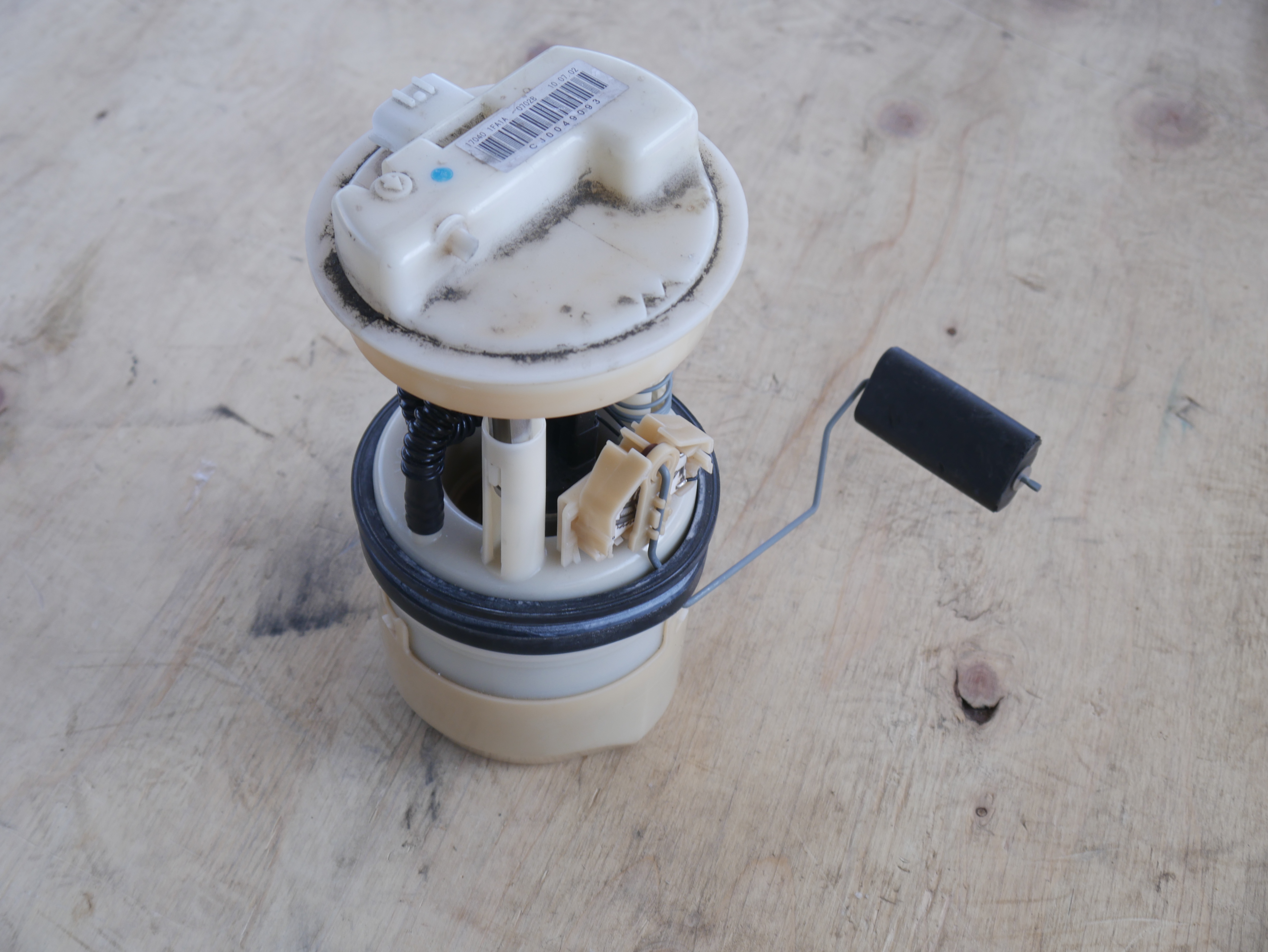 NISSAN TIDA Fuel Pump 