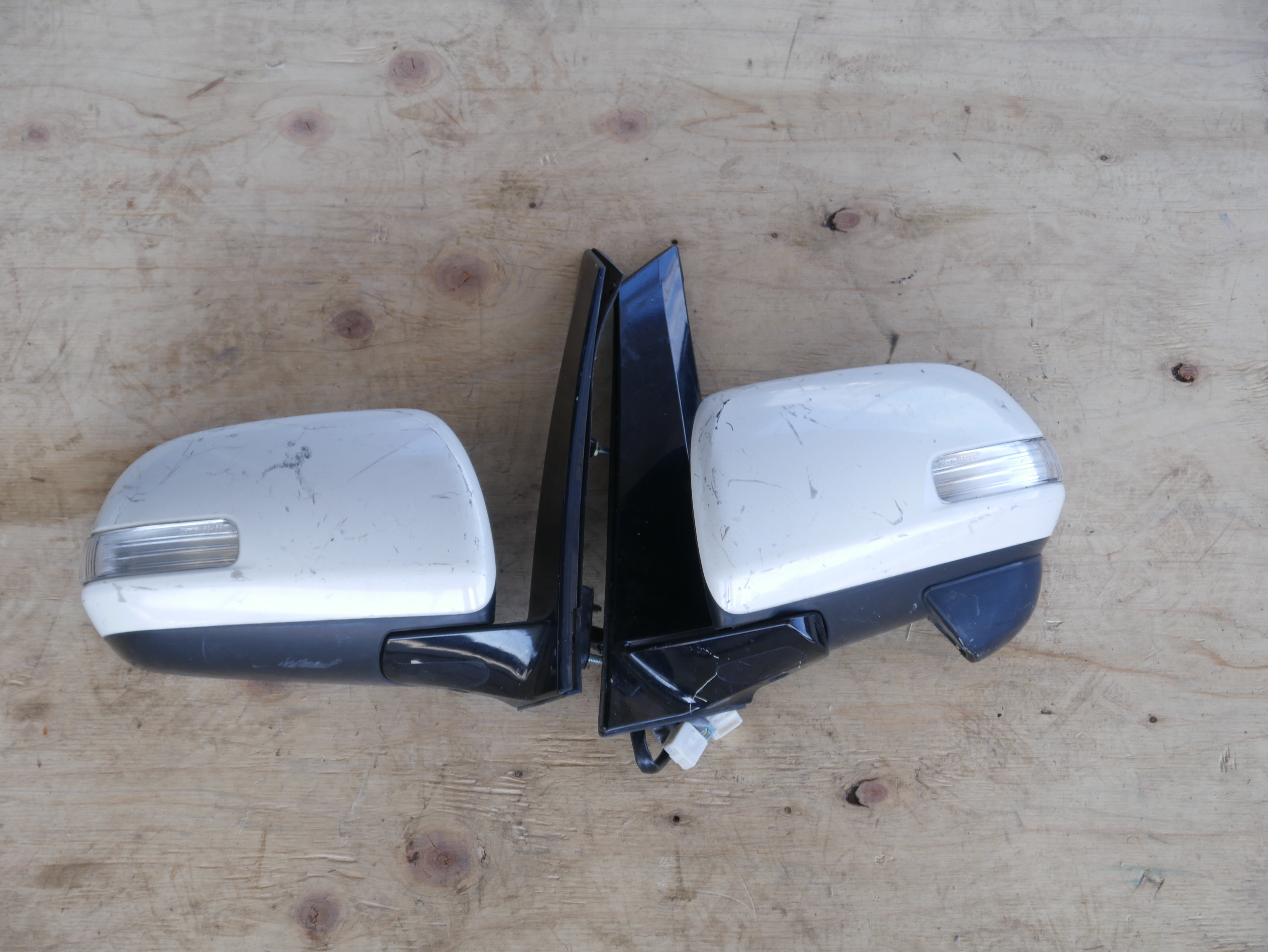 Noah 2006 View Mirrors