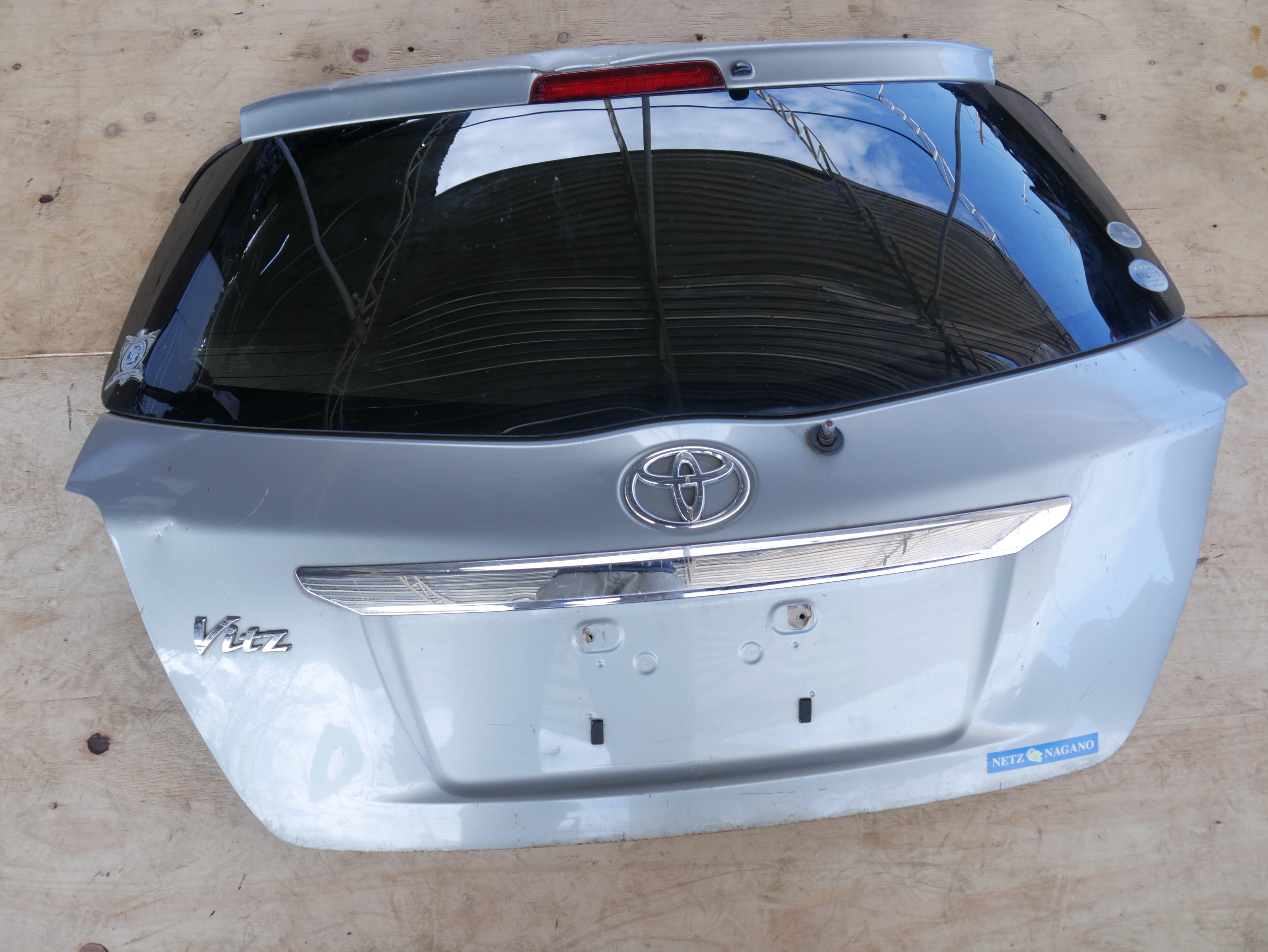 Toyota Vitz 2012 boot l